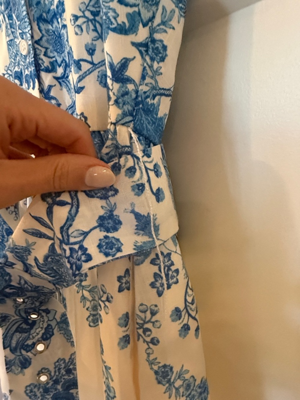 Flying Tomato Blue & White Toile Print Midi Dress | Sleeveless Shirt Dress - Picture 5 of 6